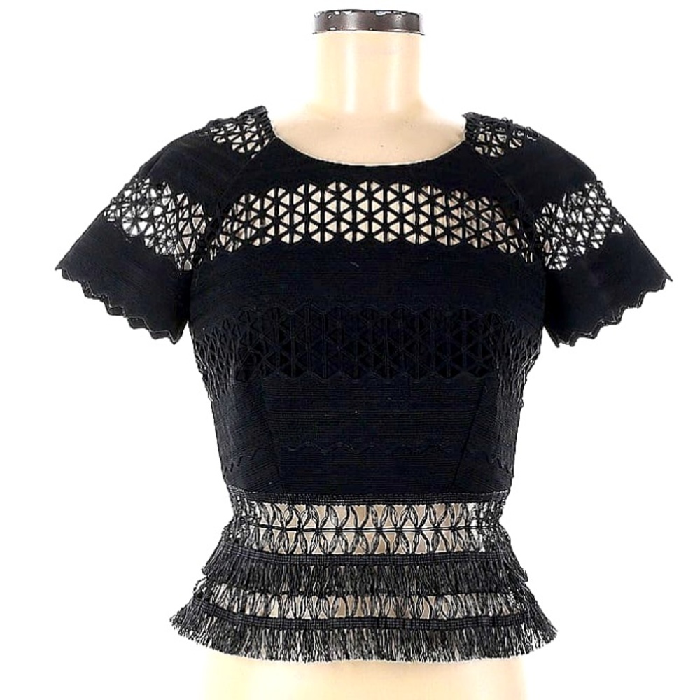 Jonathan Simkhai
Size 6 Short Sleeve Top!!! Lightly worn!!